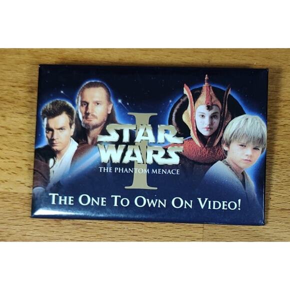 Star Wars Phantom Menace Movie Lapel Pin Badge Button Pinback - 2000 - Picture 1 of 5